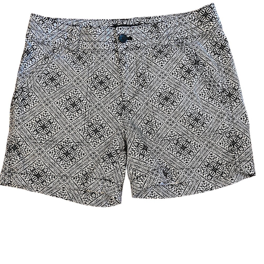 Banana Republic Chino Shorts Womens Size 2 Black & White Geometric Print